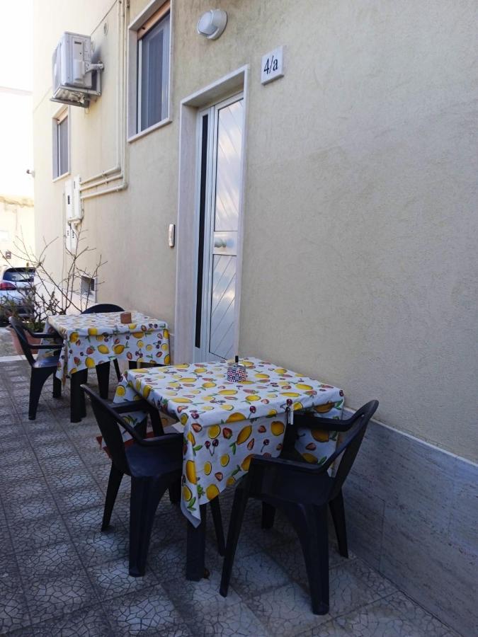 Casa Vacanze Sabin Apartment Полиняно а Маре Екстериор снимка